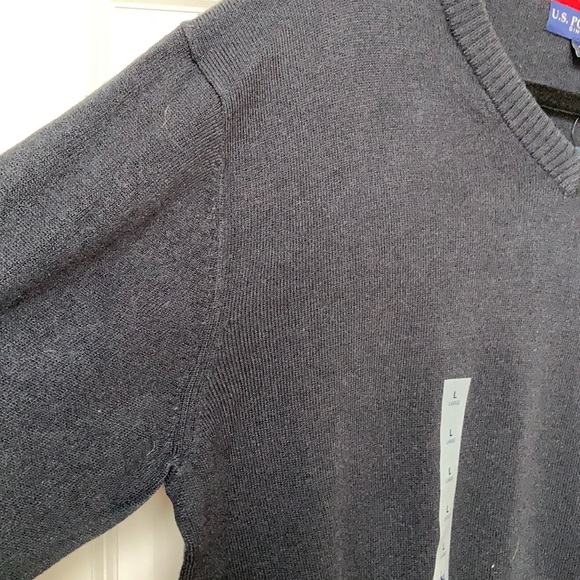 Polo navy vneck pull over long sleeve sweater - Picture 10 of 15